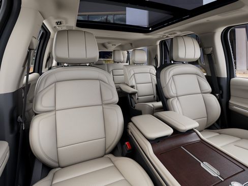New 2027 Lincoln Navigator L Reserve AWD/4WD image 35