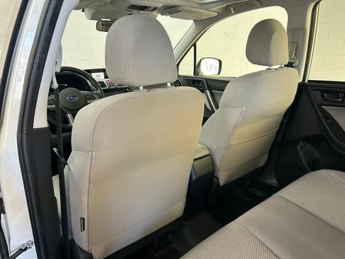Used 2018 Subaru Forester 2.5i Premium AWD/4WD image 12