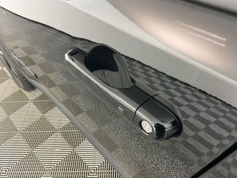 Used 2022 Jeep Renegade Altitude image 11