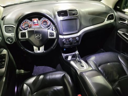 Used 2017 Dodge Journey GT w/ Flexible Seating Group image 4