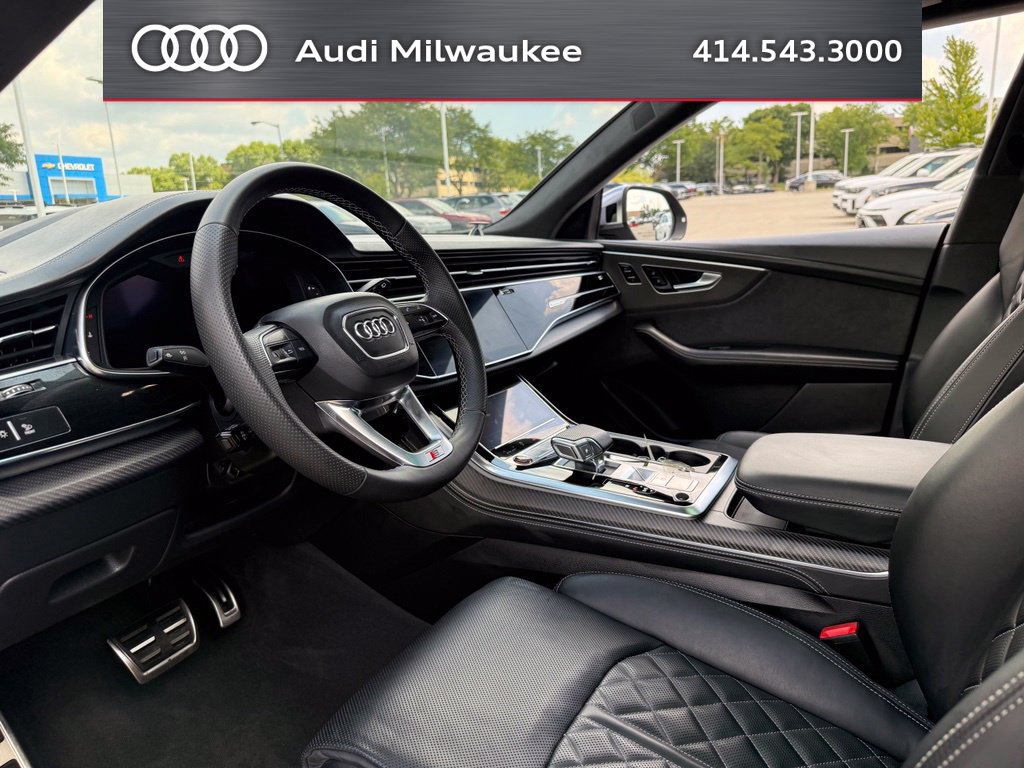 Used 2024 Audi SQ8 Prestige AWD/4WD image 4