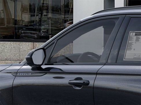 New 2025 Lincoln Corsair Reserve w/ Equipment Group 202A image 37