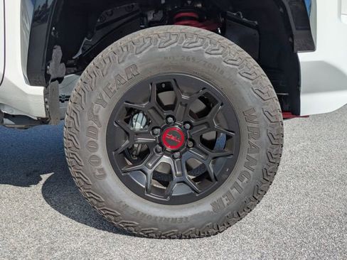 Used 2025 Toyota Tacoma TRD Pro AWD/4WD image 7