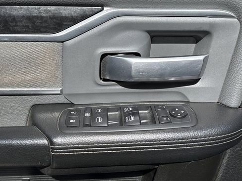 Used 2019 RAM 3500 Big Horn image 16