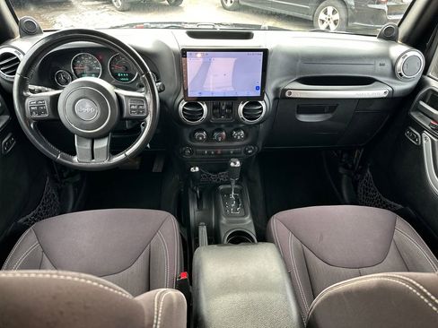 Used 2013 Jeep Wrangler Unlimited Sahara w/ Connectivity Group image 15