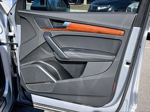 Used 2023 Audi Q5 Prestige image 25