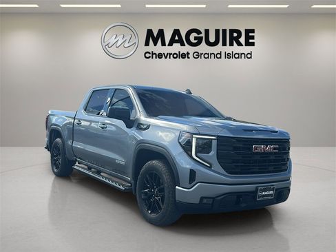 Used 2023 GMC Sierra 1500 Elevation image 27