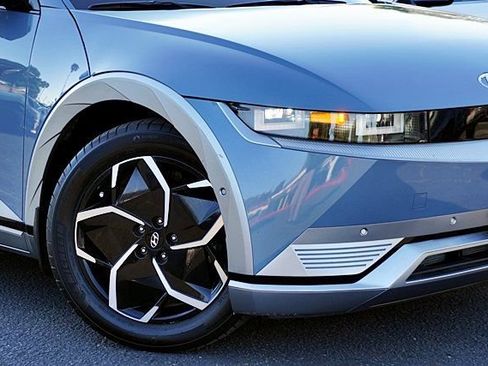 Certified 2024 Hyundai Ioniq 5 Limited RWD image 4
