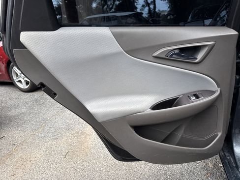 Used 2021 Chevrolet Malibu LT FWD image 26