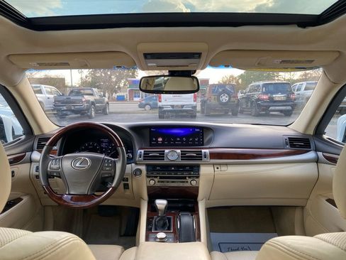 Used 2017 Lexus LS 460 image 12