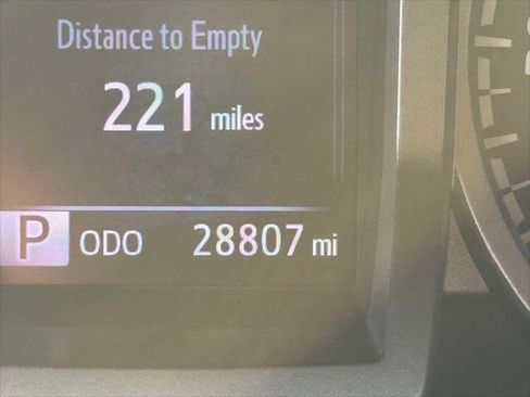 Certified 2022 Toyota Tacoma SR5 image 30