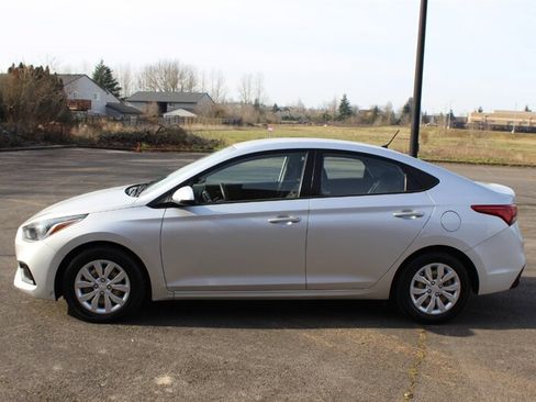 Used 2020 Hyundai Accent SE image 7