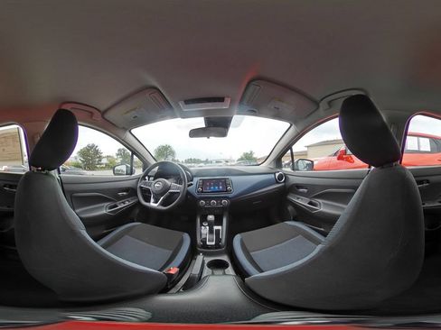 Used 2025 Nissan Versa SV FWD image 39