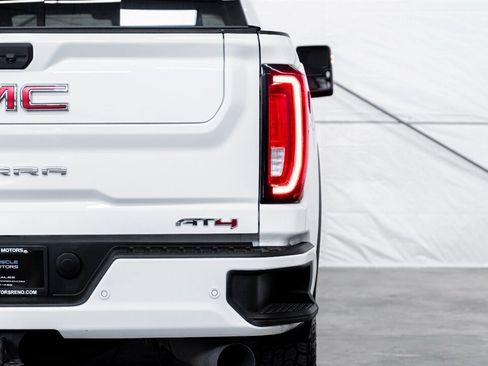 Used 2022 GMC Sierra 2500 AT4 w/ AT4 Premium Plus Package image 13