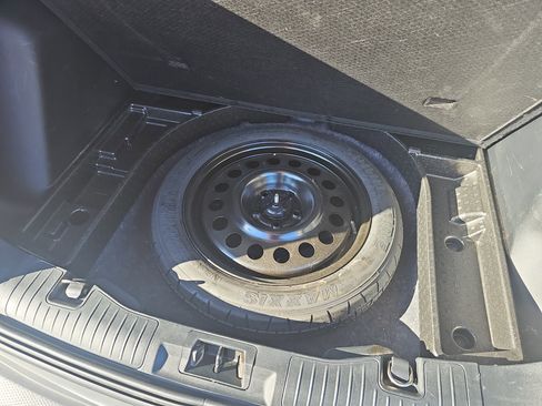 Used 2021 Ford Escape SEL w/ SEL Stealth AWD Package image 10