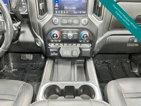 Used 2022 GMC Sierra 3500 Denali w/ Denali Ultimate Package AWD/4WD image 15