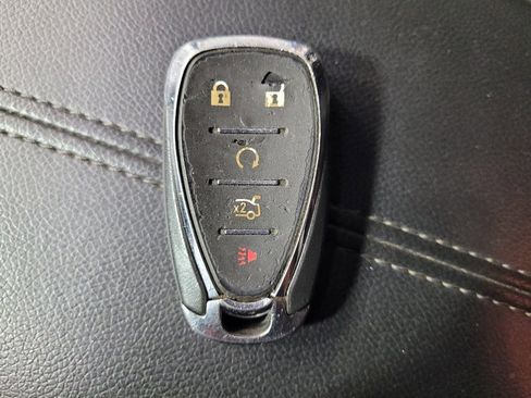 Used 2022 Chevrolet Malibu LT FWD image 32