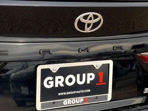 Used 2025 Toyota Camry SE image 31