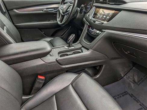 Used 2019 Cadillac XT5 Premium Luxury image 19