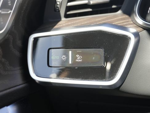 Used 2022 Audi A6 Premium Plus w/ Premium Plus Package image 58