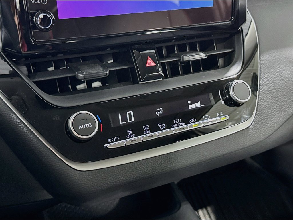 Used 2013 Toyota Corolla LE FWD image 26