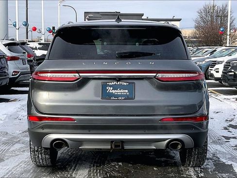 Used 2022 Lincoln Corsair AWD w/ Premium Package image 3