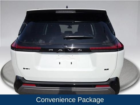 Used 2026 Toyota RAV4 SE w/ Convenience Package FWD image 8
