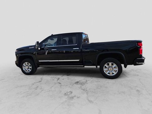 Used 2024 Chevrolet Silverado 2500 High Country image 5