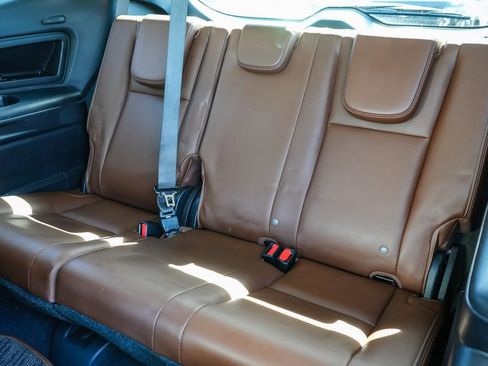 Used 2023 Subaru Ascent Touring w/ Popular Package #2A image 26