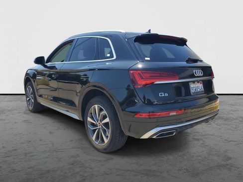 Used 2023 Audi Q5 2.0T Premium w/ Convenience Package AWD/4WD image 3