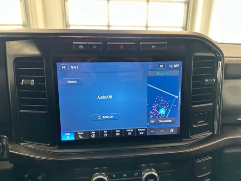 Used 2023 Ford F250 Lariat w/ Chrome Package image 19