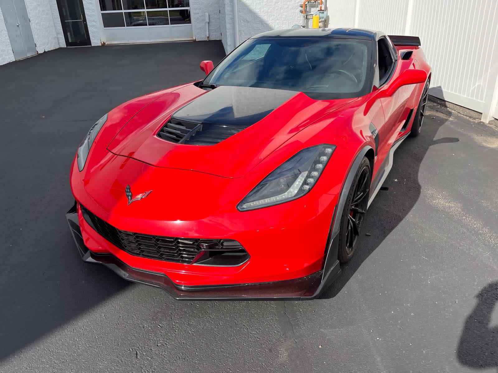 Used 2016 Chevrolet Corvette Z06 w/ 2LZ Preferred Equipment Group RWD image 2