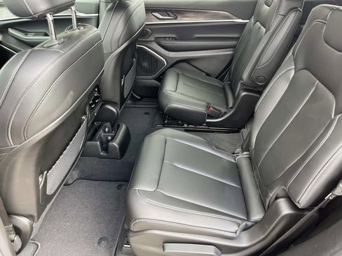 New 2026 Jeep Grand Cherokee L Limited image 11