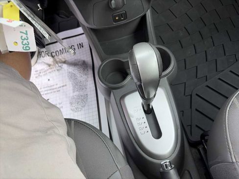 Used 2014 Chevrolet Spark LT image 20