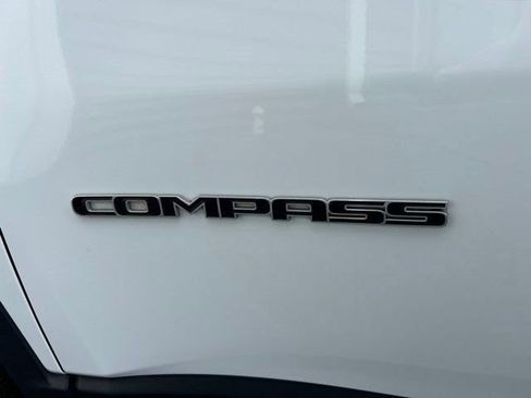 Used 2023 Jeep Compass Latitude w/ Convenience Group AWD/4WD image 58