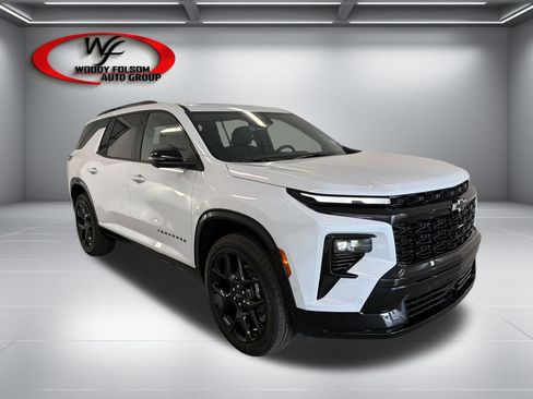 New 2026 Chevrolet Traverse RS w/ LPO, Floor Liner Package FWD image 3
