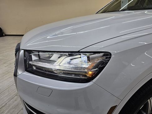 Used 2017 Audi Q7 3.0T Prestige w/ Prestige Package image 10