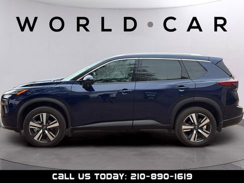 Used 2024 Nissan Rogue SL w/ SL Premium Package image 12