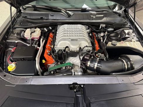 Used 2016 Dodge Challenger SRT Hellcat RWD image 46