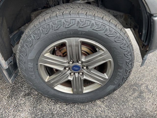 Used 2020 Ford F150 Lariat w/ Equipment Group 502A Luxury AWD/4WD image 25