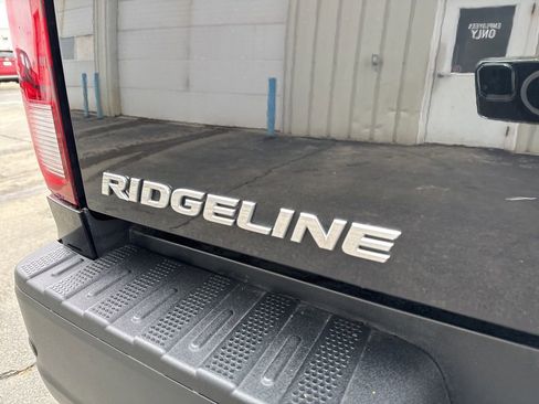Used 2023 Honda Ridgeline Black Edition image 12