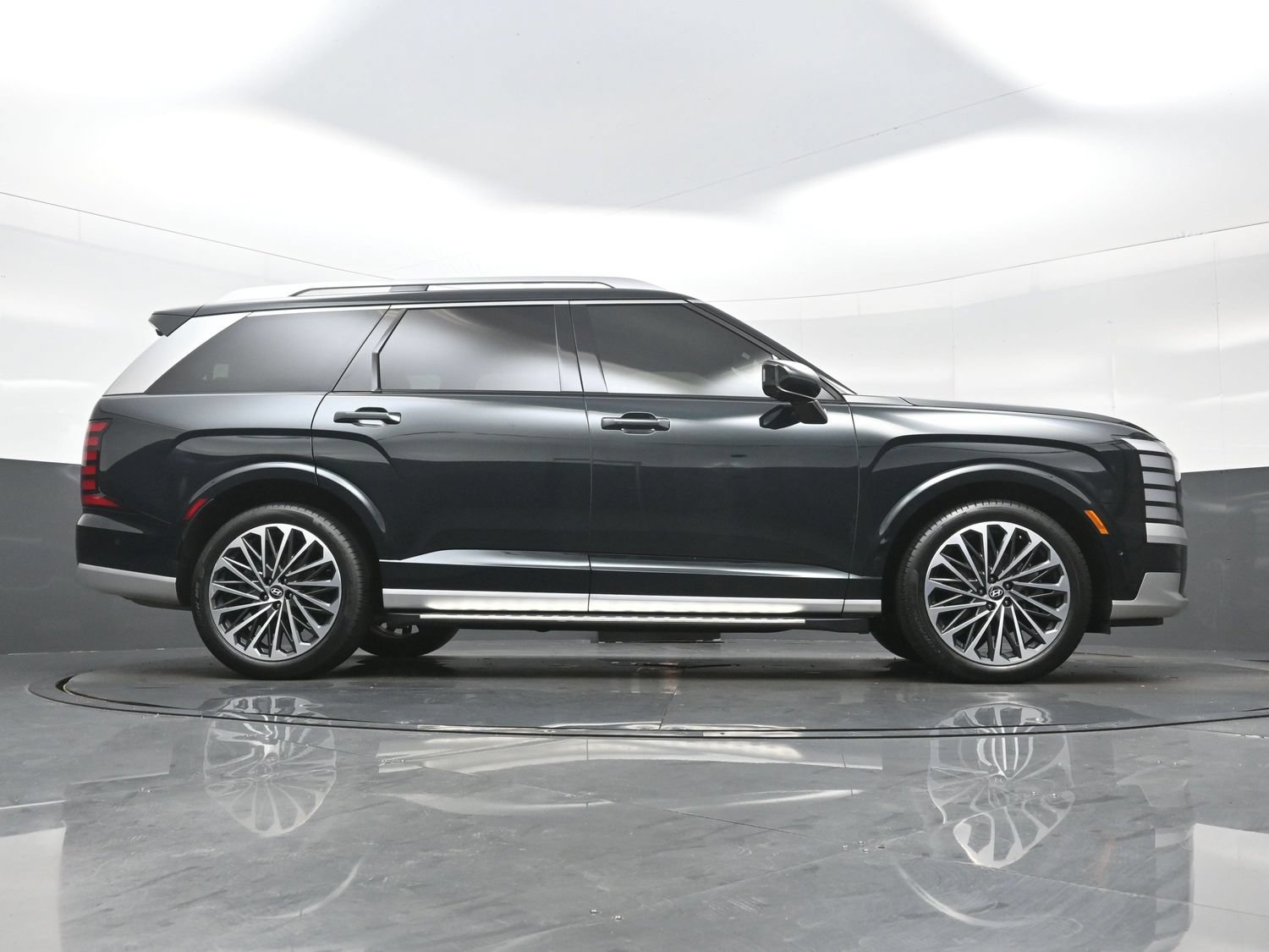 Certified 2026 Hyundai Palisade Calligraphy AWD/4WD image 33