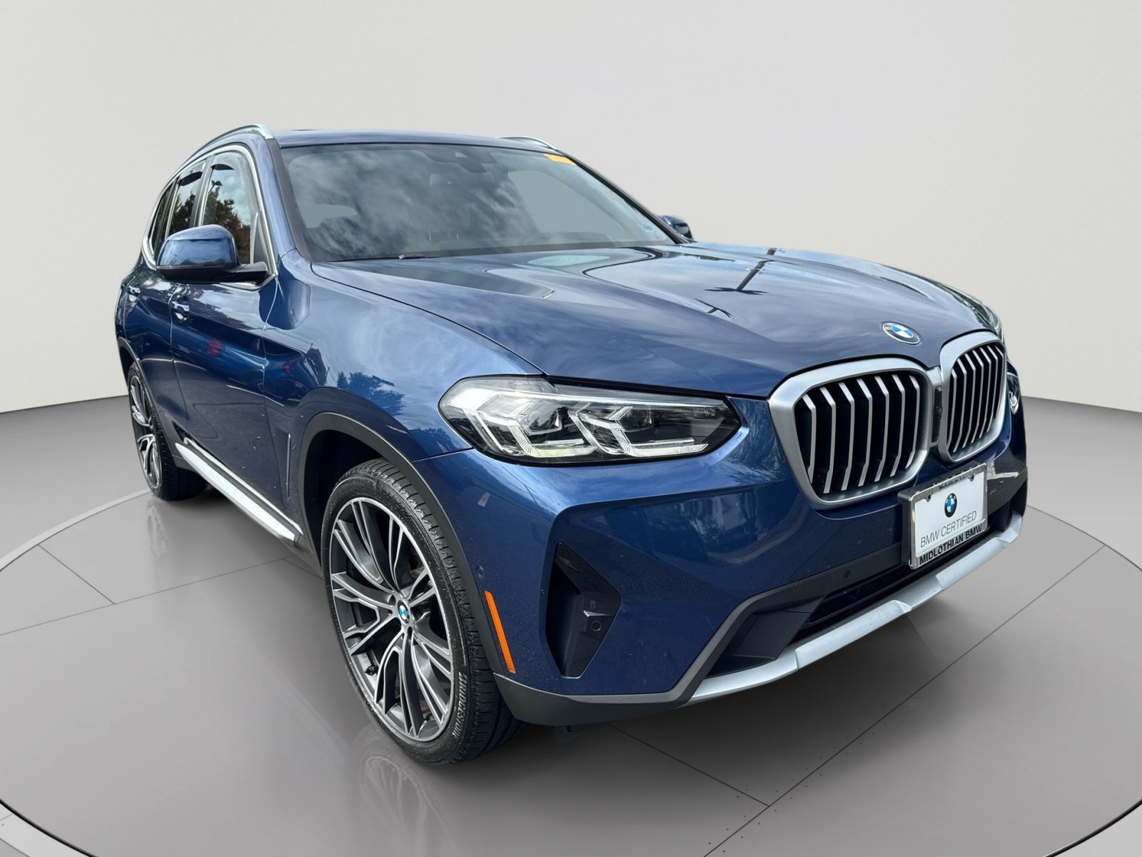 Certified 2024 BMW X3 xDrive30i w/ Premium Package w/ZPA AWD/4WD image 3