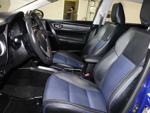 Used 2018 Toyota Corolla SE w/ SE Premium Package FWD image 22