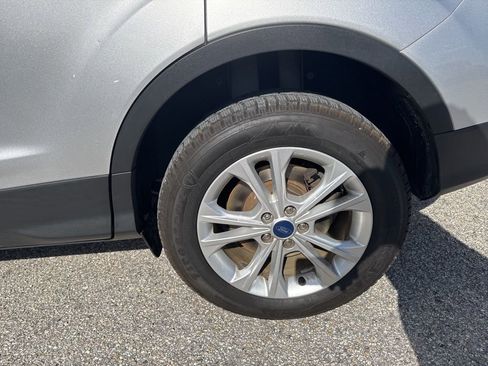 Used 2018 Ford Escape S image 11