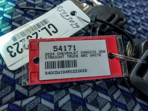 New 2024 Chevrolet Low Cab Forward image 18