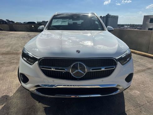 New 2026 Mercedes-Benz GLC 300 image 2