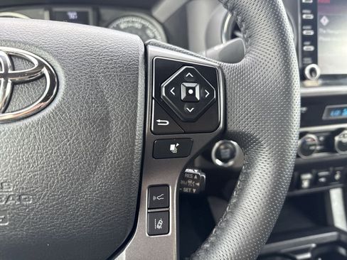 Used 2023 Toyota Tacoma TRD Off-Road image 29
