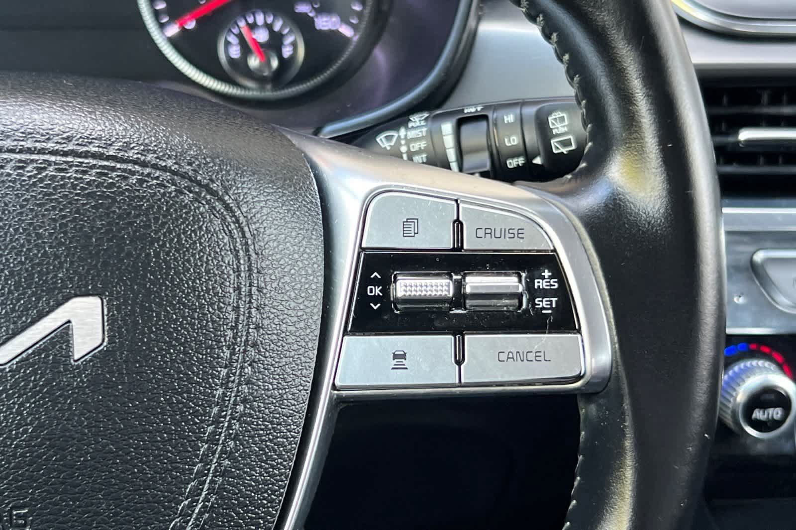 Used 2022 Kia Telluride LX AWD/4WD image 29