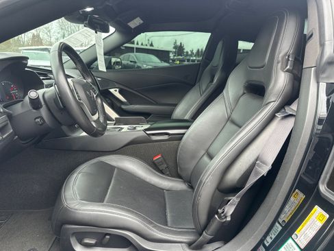Used 2015 Chevrolet Corvette Stingray Coupe image 9